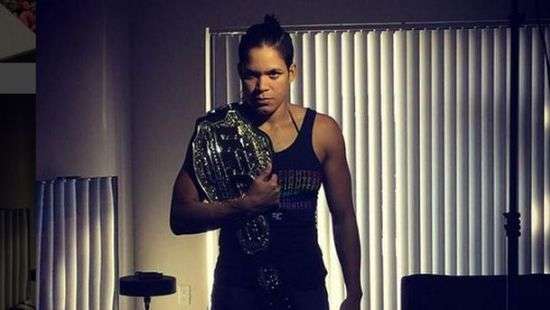 Нуньес менее чем за минуту нокаутировала Роузи