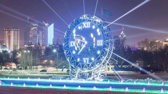 Гигантские часы в Астане претендуют на рекорд Гиннесса (фото)