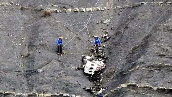 Прокуратура закрыла дело против пилота, направившего самолет в землю