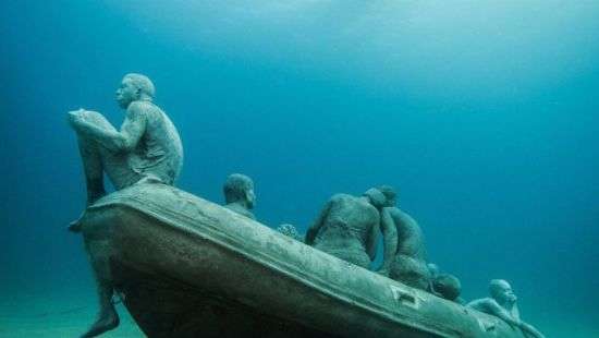 Подводные скульптуры  расскажут о последствиях деятельности человека