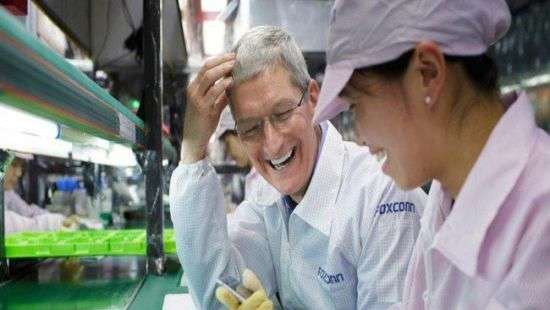 Сборщик iPhone впервые за 25 лет зафиксировал падение дохода