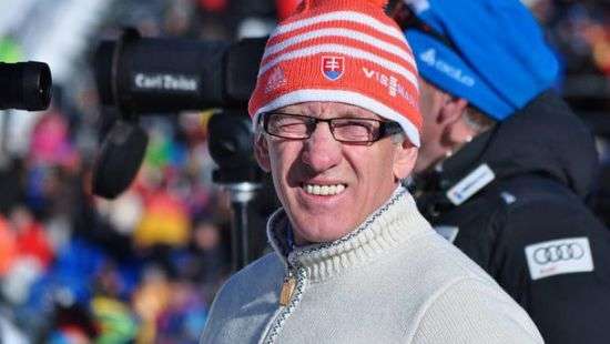 Украинские биатлонисты заставили тренера бежать 20 км