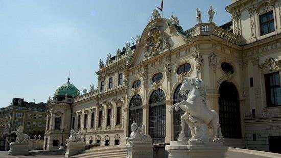 Пять лучших городов для любителей искусства