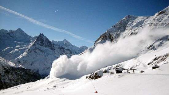 На дороги Закарпатья сошло шесть лавин