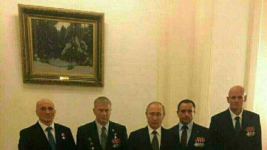 Интернет взбудоражил снимок Путина с террористом «Вагнером»