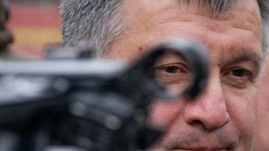 В сети Фейсбук выложили полные  списки «Стволов Авакова «