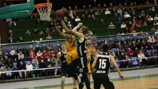 «Будивельник» продлил беспроигрышную серию