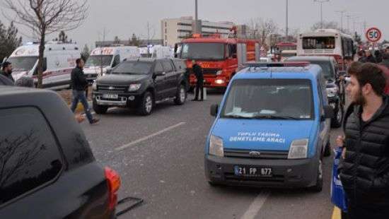 В Турции при взрыве погибли полицейские