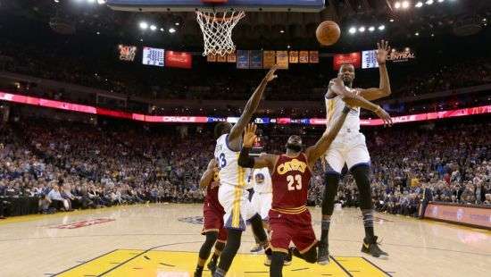 НБА. «Голден Стэйт» разбивает «Кливленд» + ВИДЕО