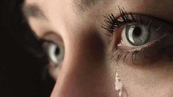 Какую болезнь, теперь можно диагностировать по слезам, рассказали специалисты