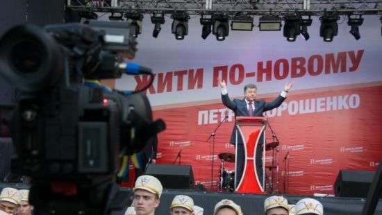 Порошенко настоятельно напоминают о предвыборных обещаниях. Импичмент не за горами
