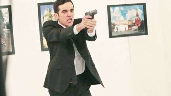 В Анкаре задержан организатор выставки, на которой убили посла РФ