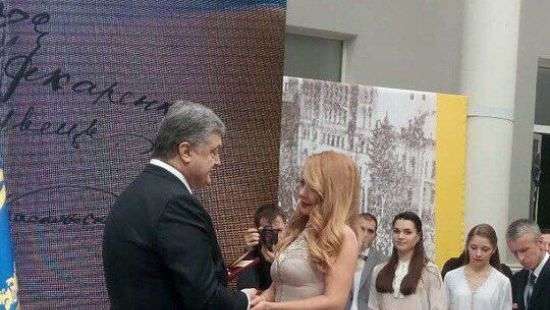 Тина Кароль стала Народной артисткой