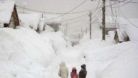 Снегопад в Японии остановил самолеты