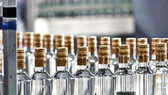 В Украине стали производить намного меньше водки и ликеров