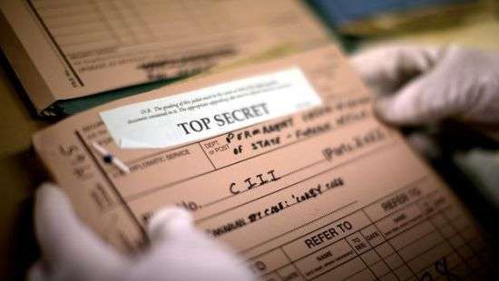 Польша обнародовала секретные документы об отказе от Украины в пользу РФ