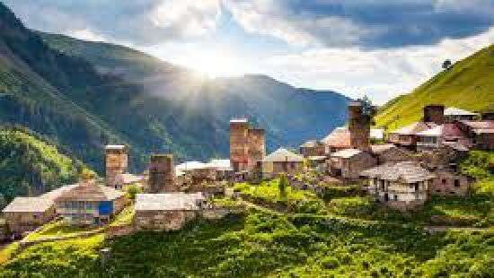 В грузинской школе секретарь  избила дубинкой  пятерых учителей