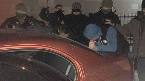 В Киеве задержали судью и адвоката, а в Кривом Роге - прокурора