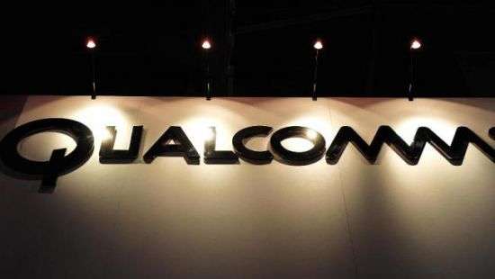 Qualcomm вдвое сократил прибыль