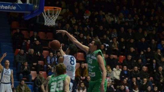 «Днепр» и «Николаев» победили в Суперлиге