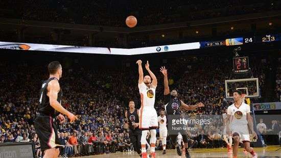 НБА. «Голден Стэйт» не оставляет шансов «Лос-Анджелес Клипперс», «Кливленд» сильнее «Бруклина» + ВИДЕО