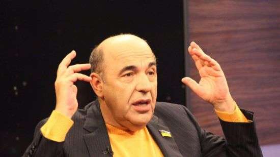 «Повышение минимальных зарплат ничего в результате не даст: все съест инфляция», — Вадим Рабинович