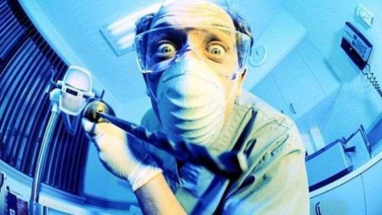 Почему люди боятся врачей, рассказали психологи