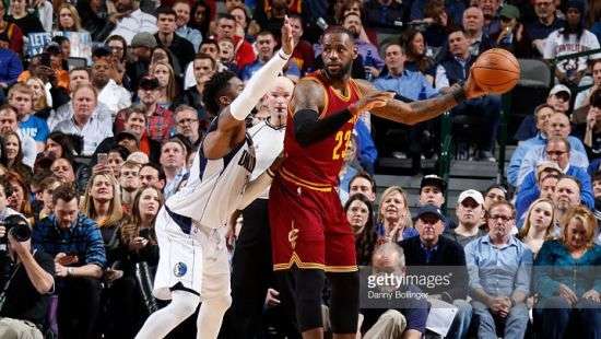 НБА. «Кливленд» не устоял против «Далласа», «Мемфис» громит «Финикс» + ВИДЕО