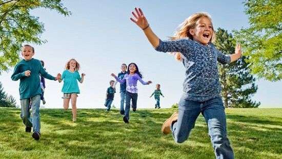 Как оградить детей от депрессии рассказали эксперты