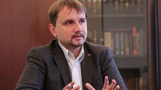 Верховной Раде предложили уволить Владимира Вятровича