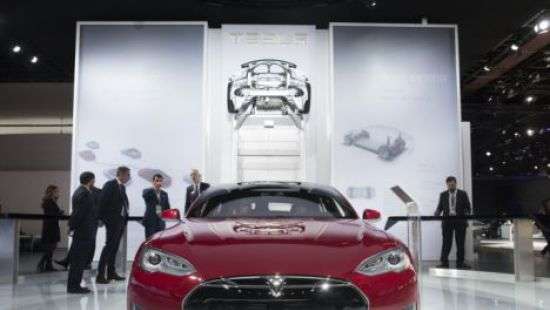 Tesla провалила жесткий краш-тест (ВИДЕО)