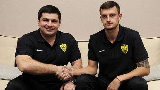 Украинский футболист подписал контракт с российским клубом