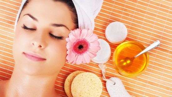 Косметологи назвали 5 бюджетных способов поддержания красоты