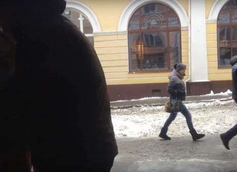 Эксперимент. Как харьковчане реагируют на избиение ребенка (ВИДЕО)