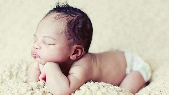 Родился уникальный ребенок из эмбриона замороженного16 лет назад