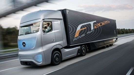 В Японии появятся автоколонны грузовиков без водителей