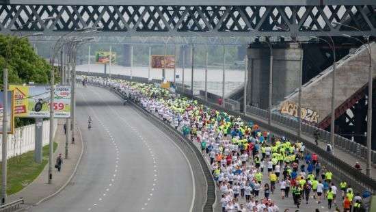 Кенийка установила мировой рекорд в полумарафоне