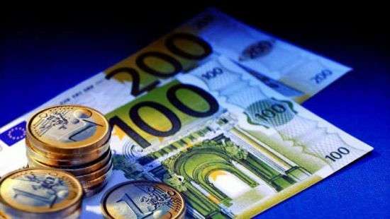 Евростат назвал средние зарплаты в странах ЕС