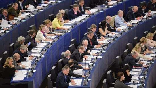 Европарламент экстренно собирает заседание из-за Донбасса