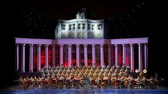 Ансамбль им. Александрова впервые вышел на сцену после гибели своих артистов