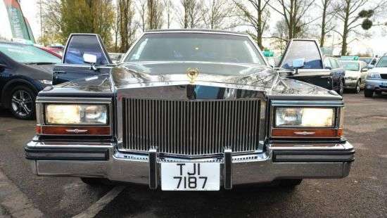 Лимузин Дональда Трампа пустят с молотка