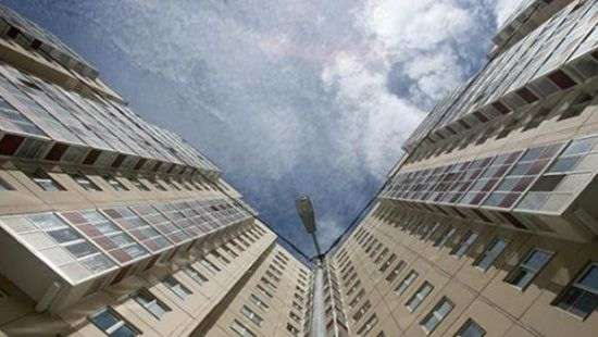 В Борисполе школьник выпрыгнул с 7-го этажа из-за запрета играть на компьютере