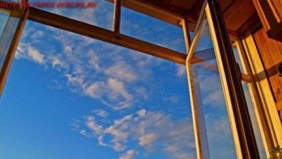 В России чемпион мира по мотокроссу выпал из окна