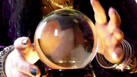 Стало известно, сколько людей хотят знать свое будущее