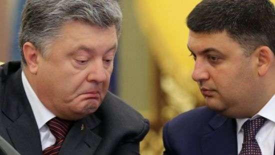НАПК заинтересовалось декларациями Порошенко и Гройсмана