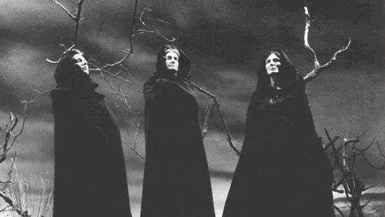 Экзорцисты, ведьмы и оккультисты решили провести обряд против Трампа