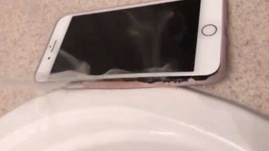 В США взорвался iPhone 7 (ВИДЕО)
