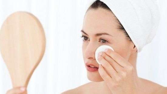 Косметологи назвали главные ошибки в уходе за кожей лица
