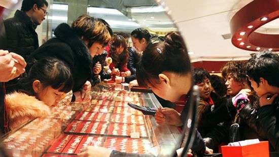 Китай приблизился к Португалии по уровню зарплат