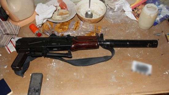 В Чернигове наркоман подорвал гранатой двух полицейских